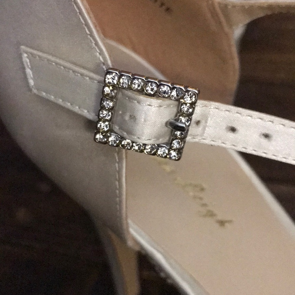 Brianna Leigh Bridal Shoes - Picture 7 of 7